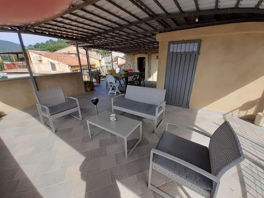 Villa Casa Torre Con Terrazza Panoramica Futani Esterno foto